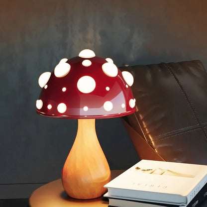 Lampe champignon livres fauteuil