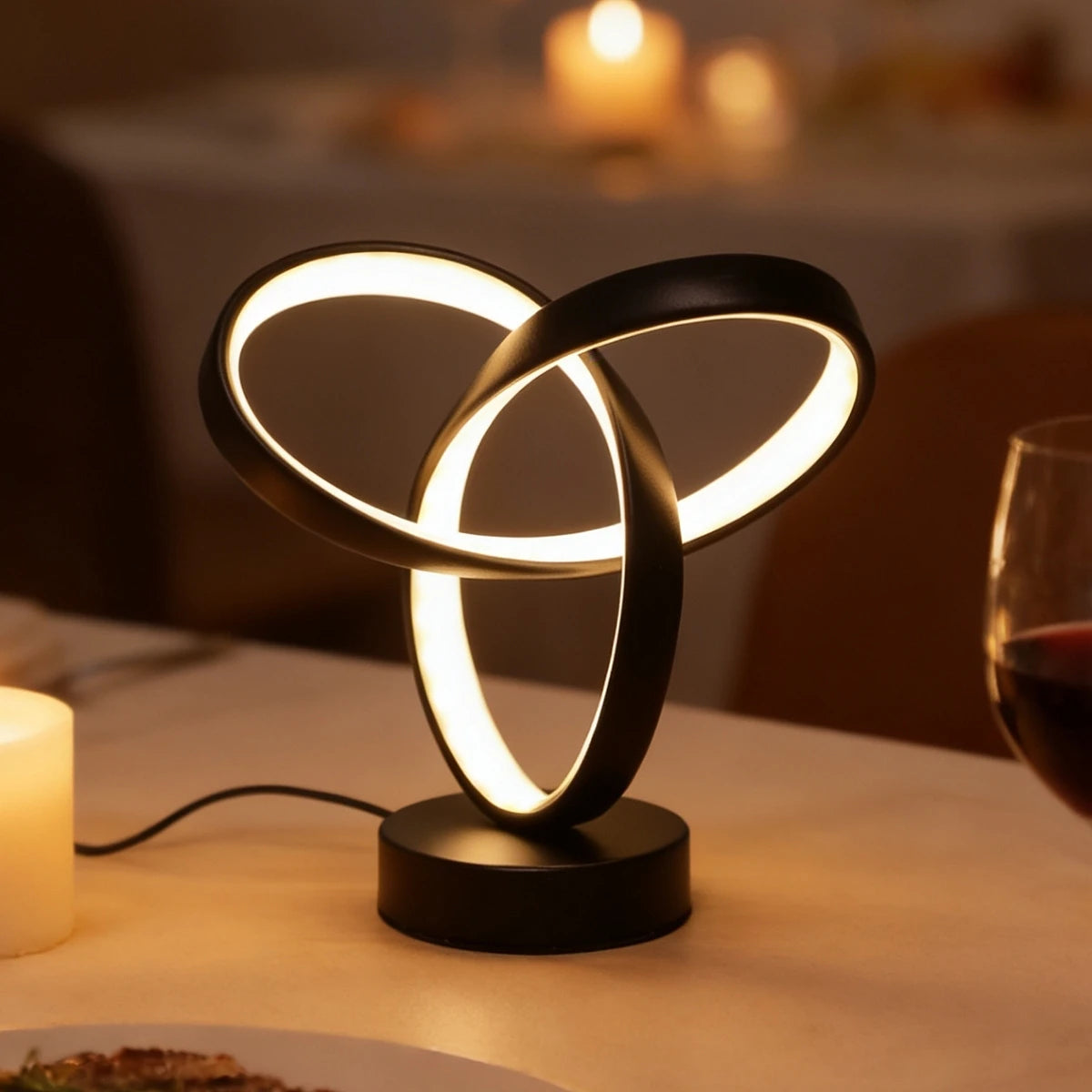 lampe à poser noir table restaurant