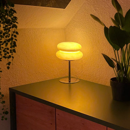 lampe de table verre vintage orange plafond plante